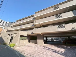 グリーンパレス千里中央B棟【1階】の外観