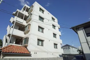 甲南タマタニマンション【1階】の外観