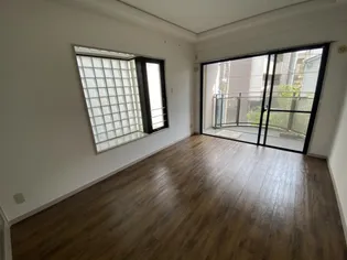 モンヴィラージュ本山【2階】の内装