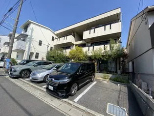 シャルマン岩屋【1階】の外観