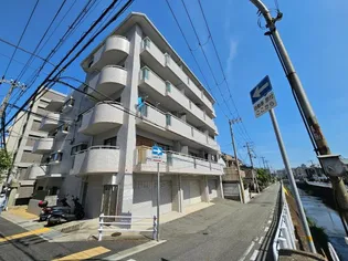 信和マンションの画像