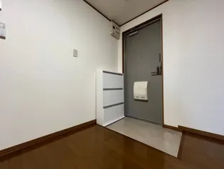 カマラード【4階】の玄関