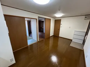 カマラード【4階】の居間