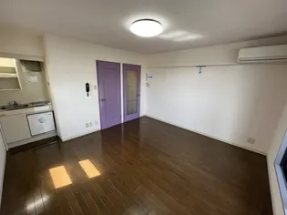 グロスアベニュー【3階】の居間