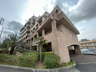 ジュリオ朝霧【5階】の外観