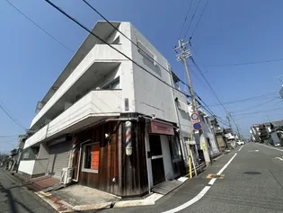 ホワイトハウス【2D号室】の外観