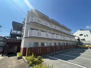 エートルウールー【1階】の外観