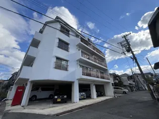 シャトレイユ【2階】の外観