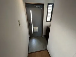 ラポール大観【2階】の玄関