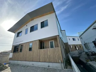 アベニールサルーテ【102号室】の外観