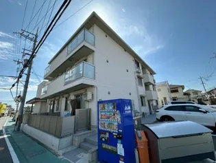 レ リヤン ファミリオVIIIの画像