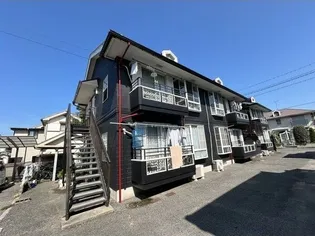 YTパルデメール【102号室】の外観