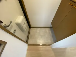 シルバーコート浜公園【1階】の玄関