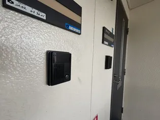 パルティール【2階】の玄関