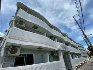 シャトラン弓木壱番館【2階】の外観