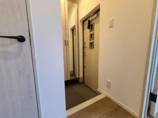 プライム御影本町【3階】の玄関