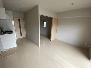 ヴィラージュM【2階】の居間