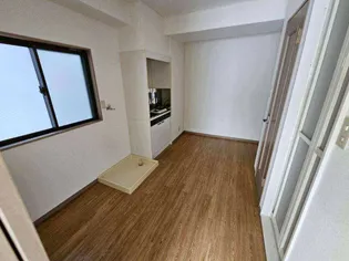 レジデンス灘【302号室】の内装