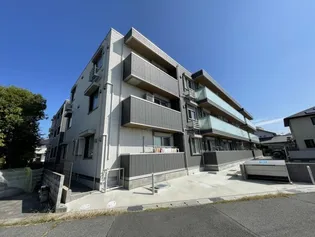 シャルム アンジュ【3階】の外観