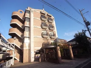 ドール魚崎【3階】の外観