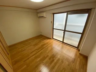 ロジェ楠丘【2階】の内装