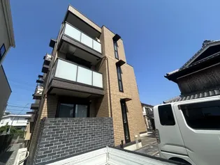 LES ENS FAMIIAUX Hの画像