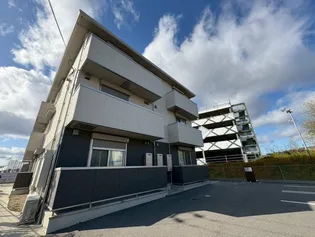 クローバー富士1号館【2階】の外観