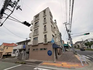 ドエル岡本の画像