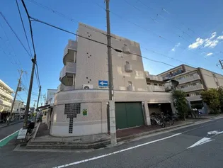 ロイヤルハイム里中の画像