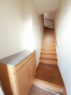 ジェンティーレC【2階】の玄関