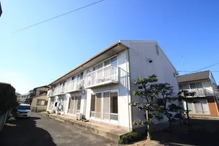 ユートピア三宅B棟【1階】の外観