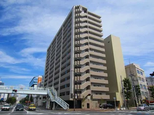 アルファステイツ大学病院通り【2階】の外観