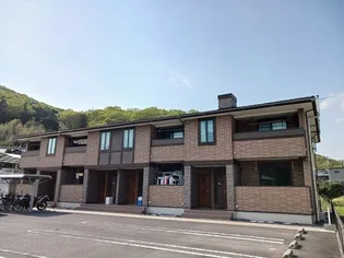 サンファミール西辛川【1階】の外観