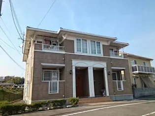 ホワイトリリーA【2階】の外観