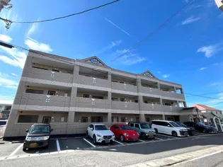 ルトゥール【3階】の外観