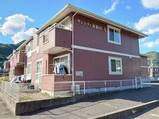 サンシティ東新田A【1階】の外観
