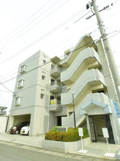 シャトレ平田【3階】の外観