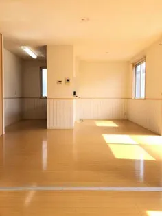 ブランドール金岡西町【2階】の居間