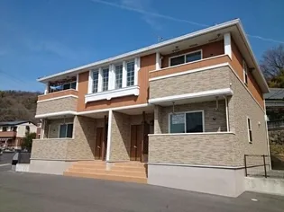 コリーヌB棟【2階】の外観