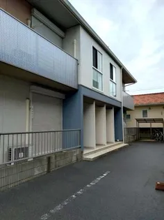 クレセオ西長瀬【1階】の外観