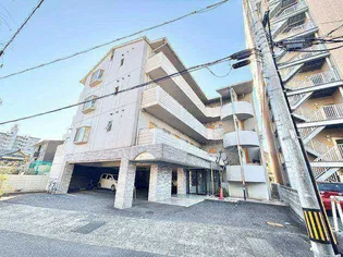 Fマンション【4階】の外観