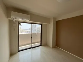 レジデンスアイリス医大南【8階】の外観