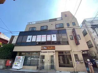 メゾンピレネの画像