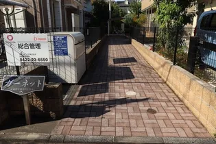 ガーネット【2階】の外観