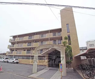 京都府京都市右京区西京極三反田町【マンション】の外観