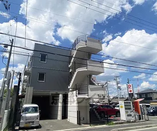 フロムイーストの画像