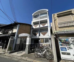 第17長栄シャルマン四条大宮壱番館【3階】の外観