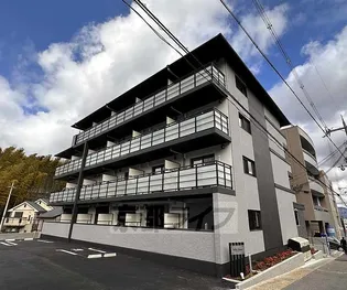 ヴィラ デュース【4階】の外観