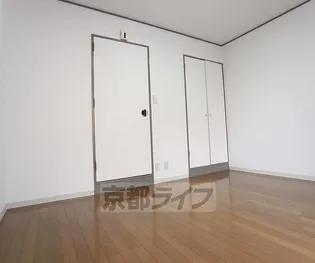 グレーシー西ノ京【105号室】の居間