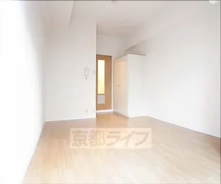 サンシティ四条西洞院【213号室】の居間